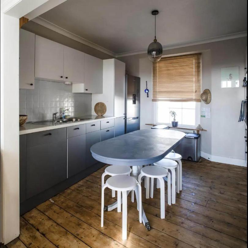 Falmouth Townhouse With Panoramic Sea View Terrace エクステリア 写真